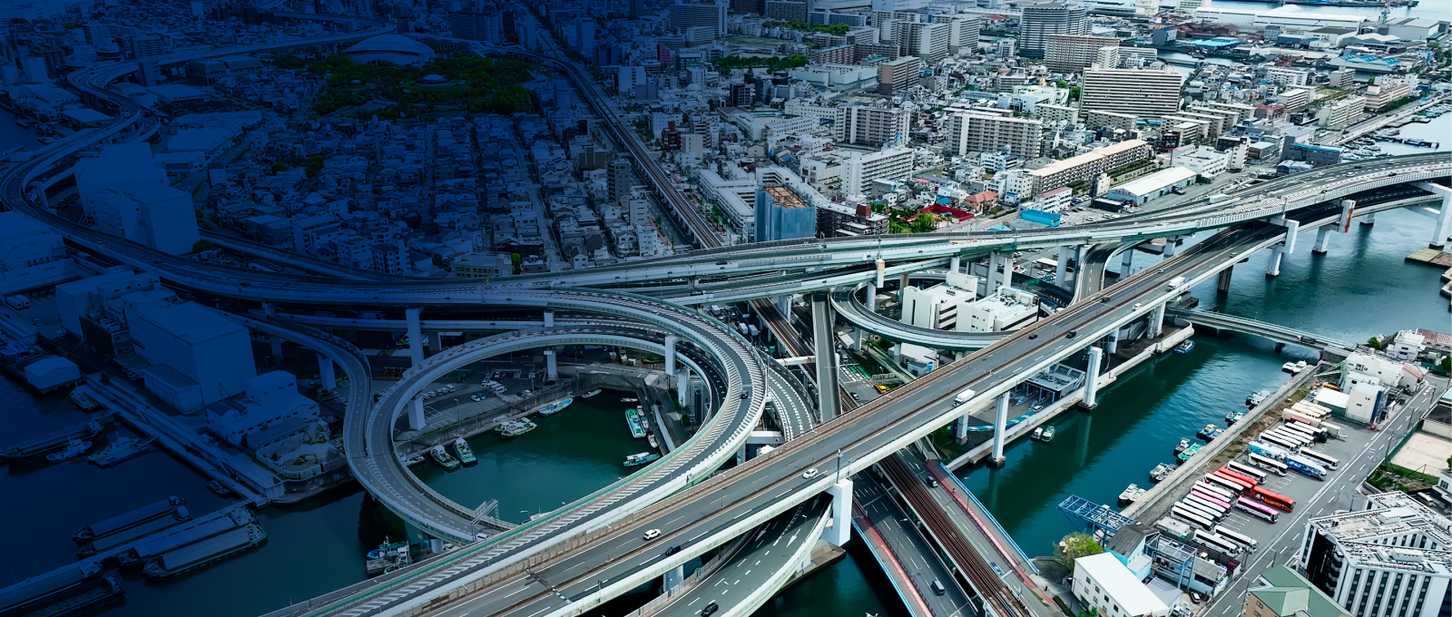 総合物流業 TECHNO 高速道路と交通ネットワーク